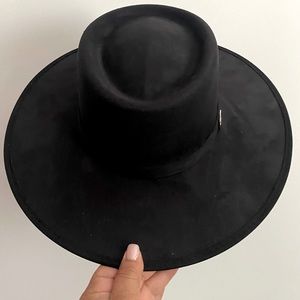 Katrina Cordobés Suede Wid Brim Hat